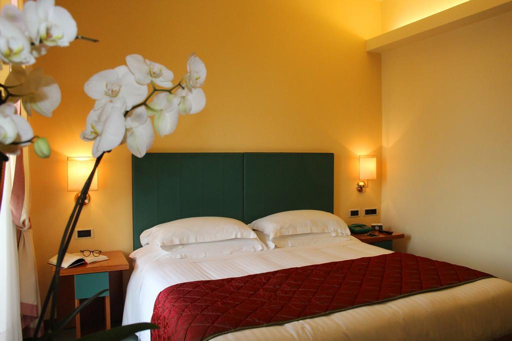 Hotel Cristallo Giulianova Camera foto