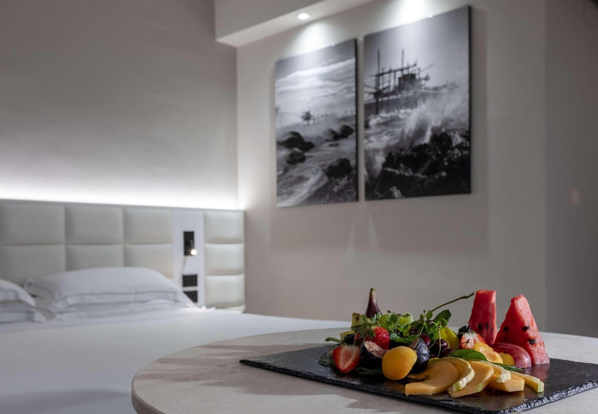 Hotel Cristallo Giulianova Esterno foto