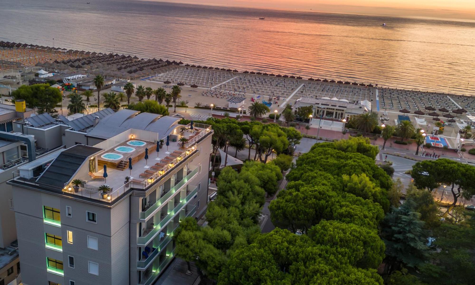 Hotel Cristallo Giulianova Esterno foto
