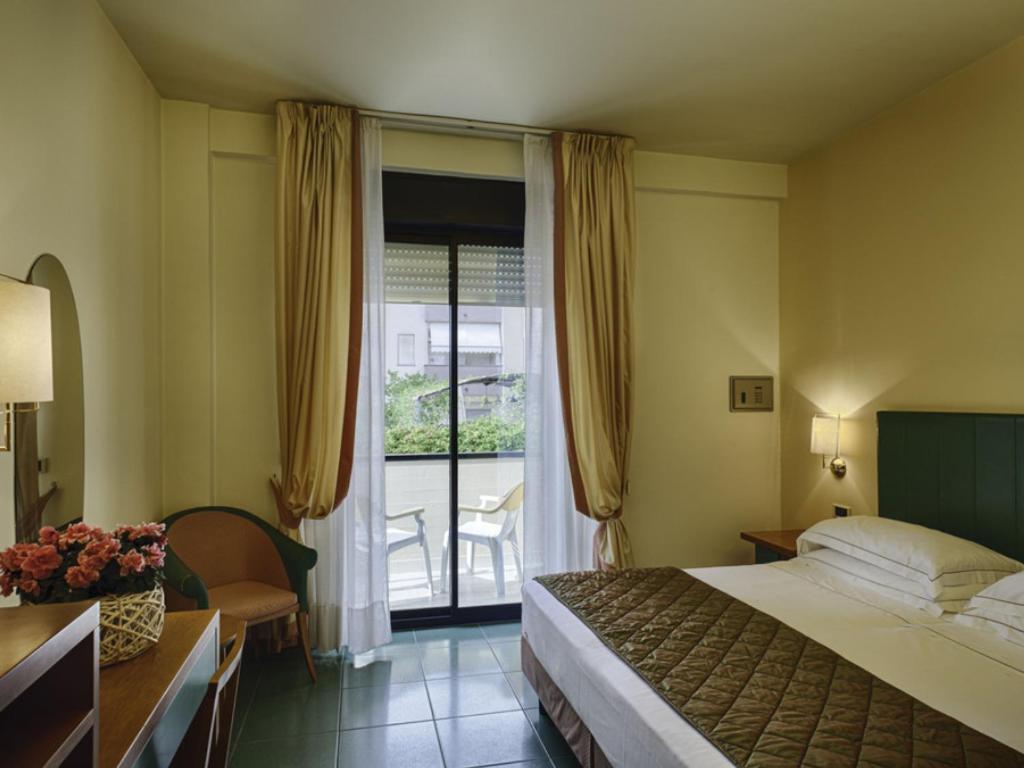 Hotel Cristallo Giulianova Esterno foto