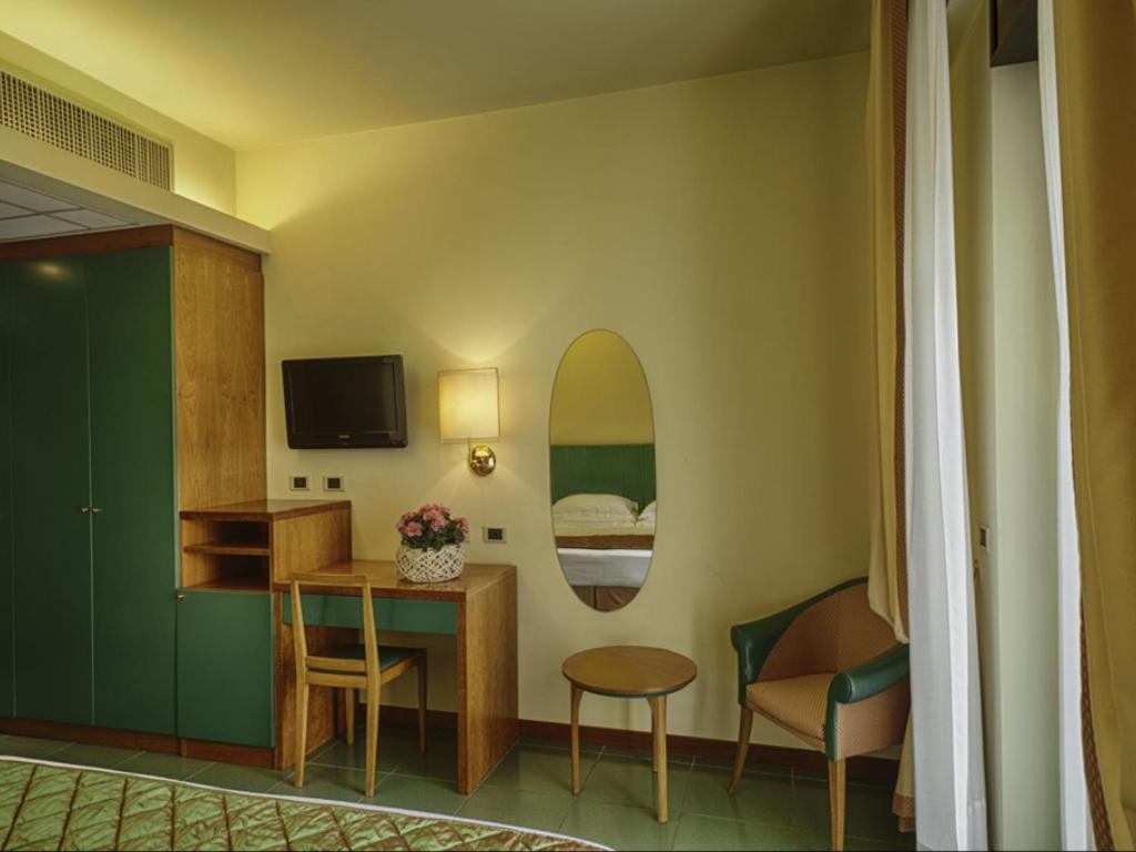 Hotel Cristallo Giulianova Esterno foto