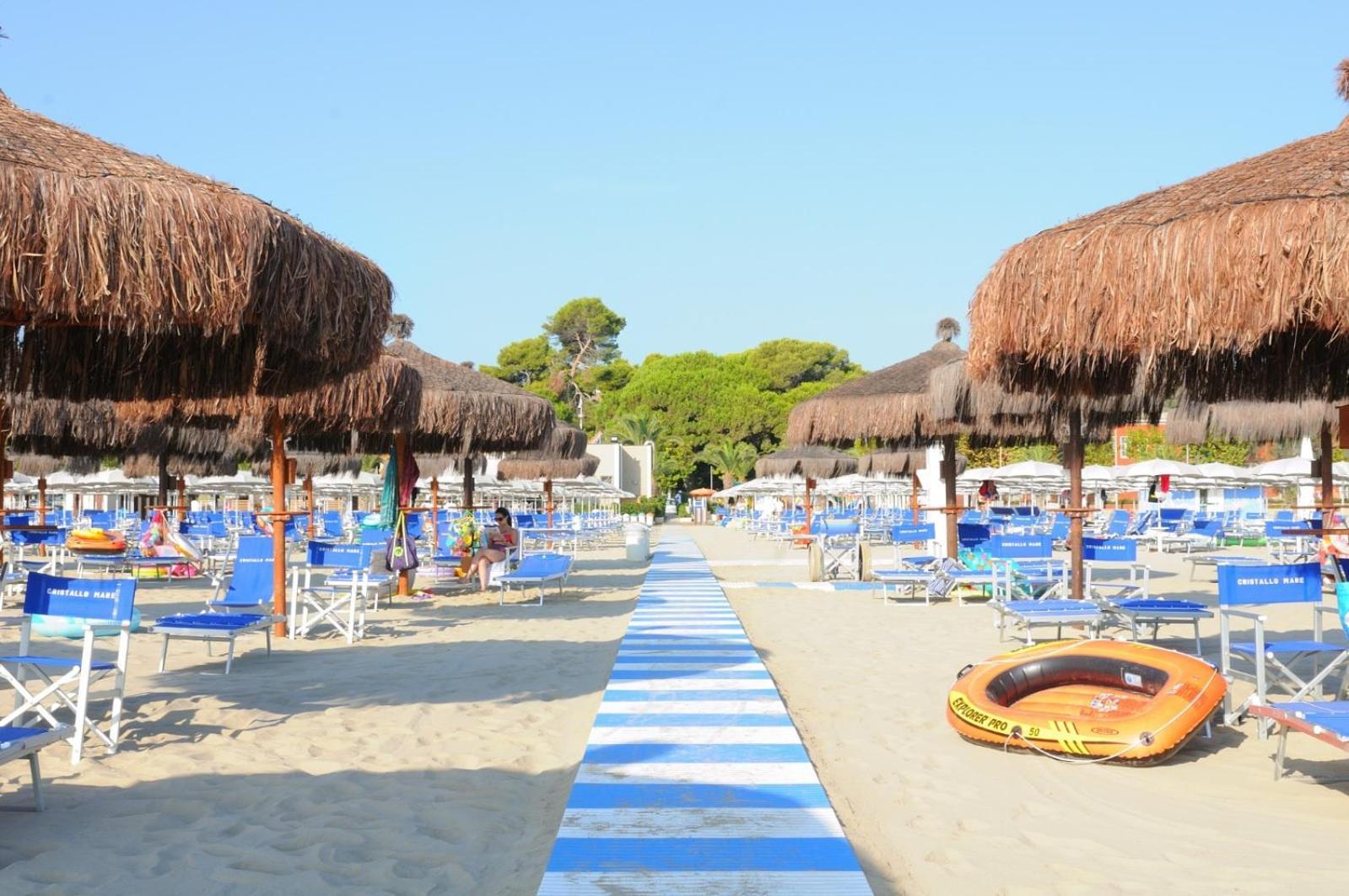 Hotel Cristallo Giulianova Esterno foto