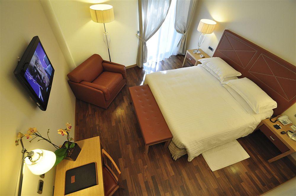 Hotel Cristallo Giulianova Esterno foto